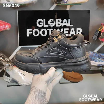 Breathable trendy Sneakers